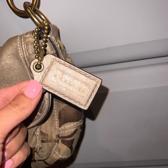 Coach purse - Picture 3 of 6